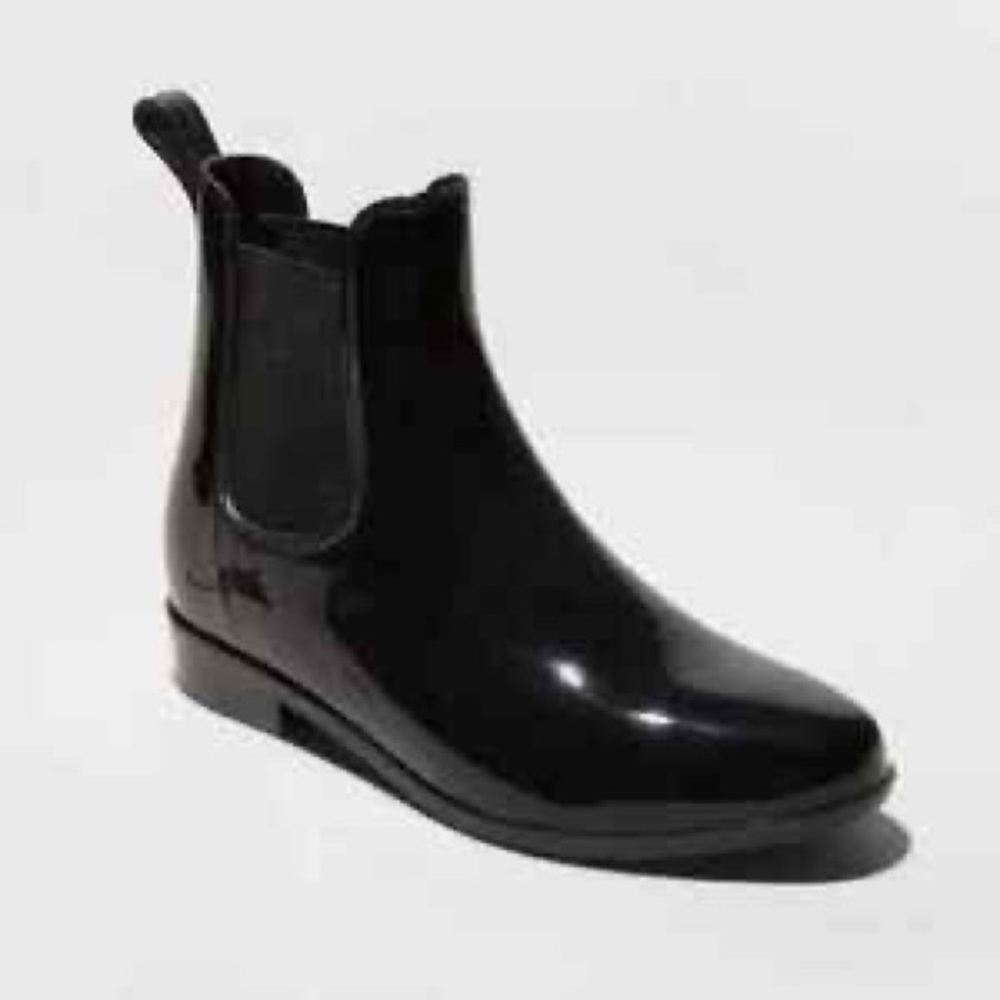 A new day Chelsea black shiny rain boots size 10